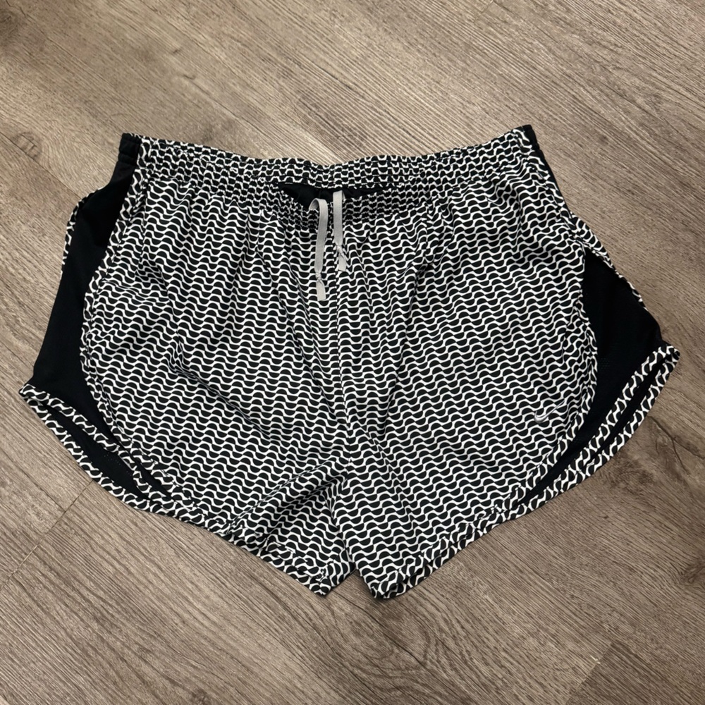 Women’s Nike Tempo Dri Fit Shorts